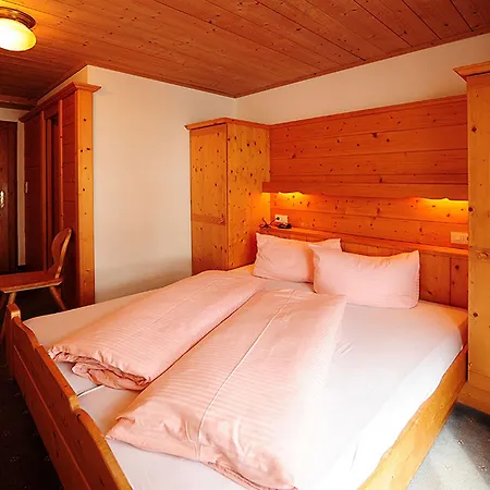 Landsted Bergpension Gasthofkreuz Zams